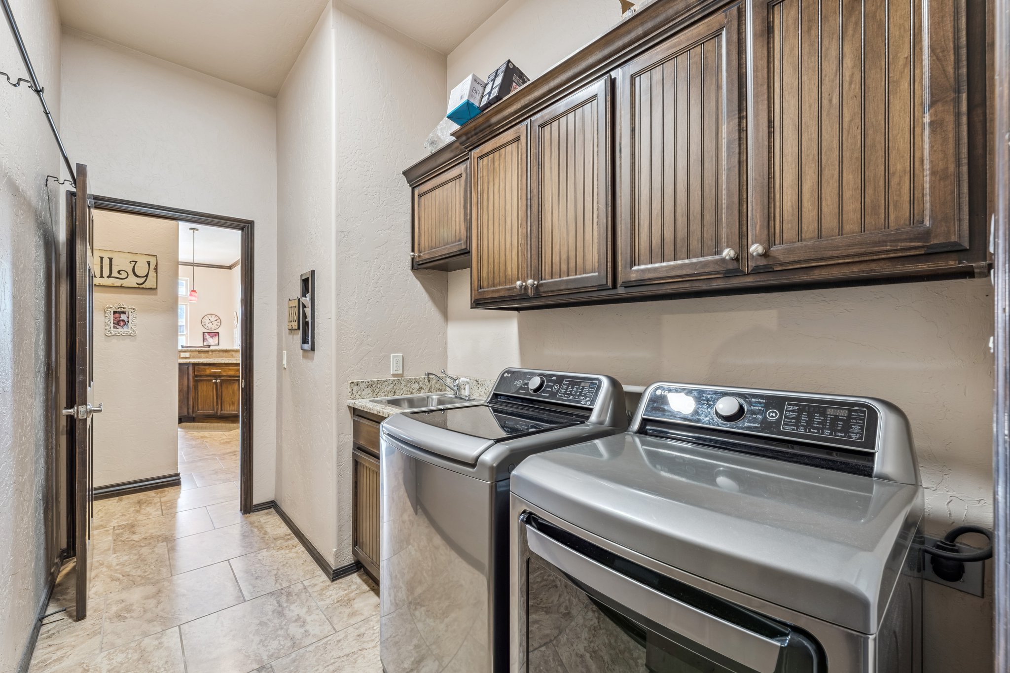 8600 NW 111th St_044.jpg