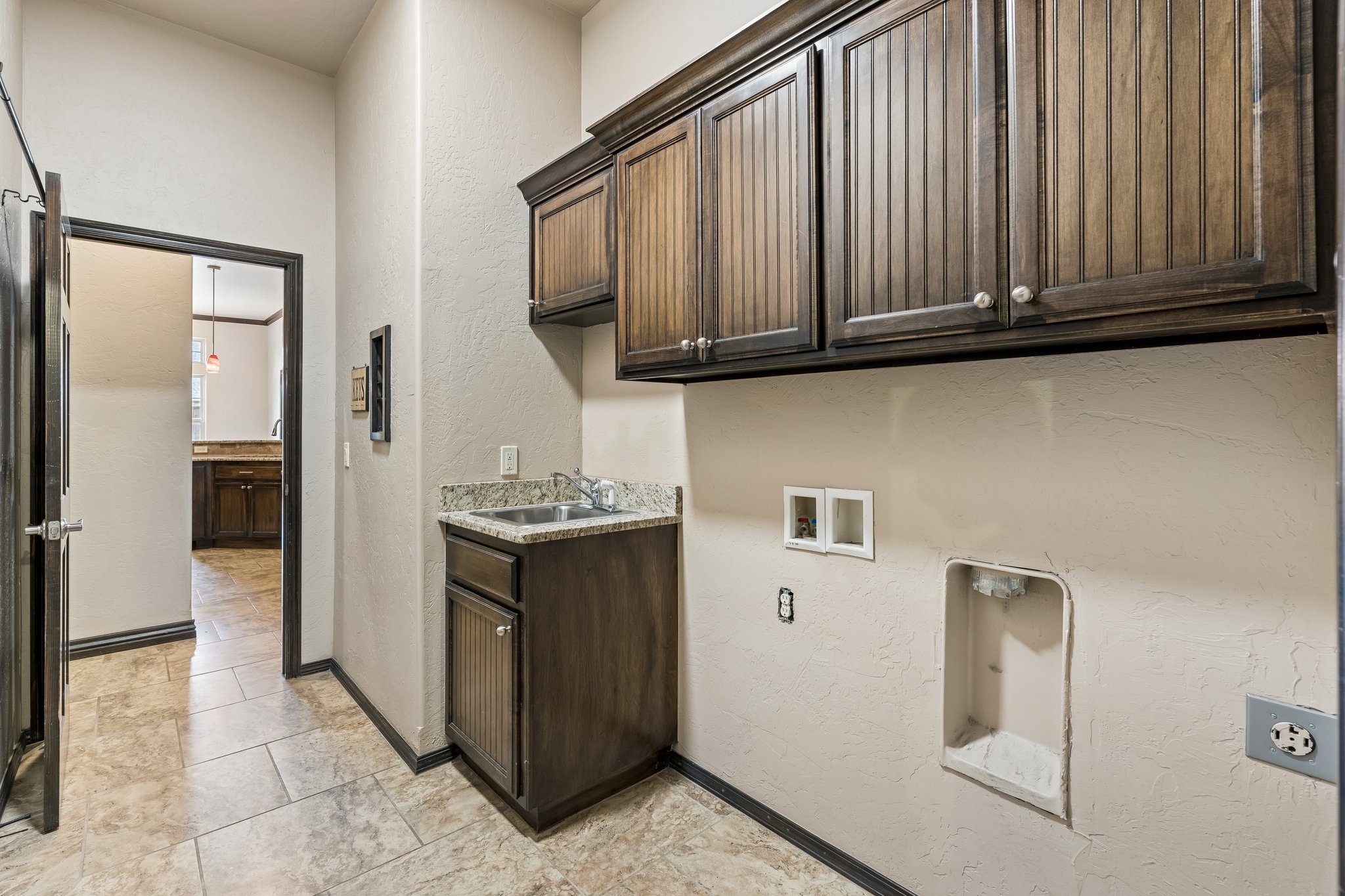 8600 NW 111th St_019 (2).jpg