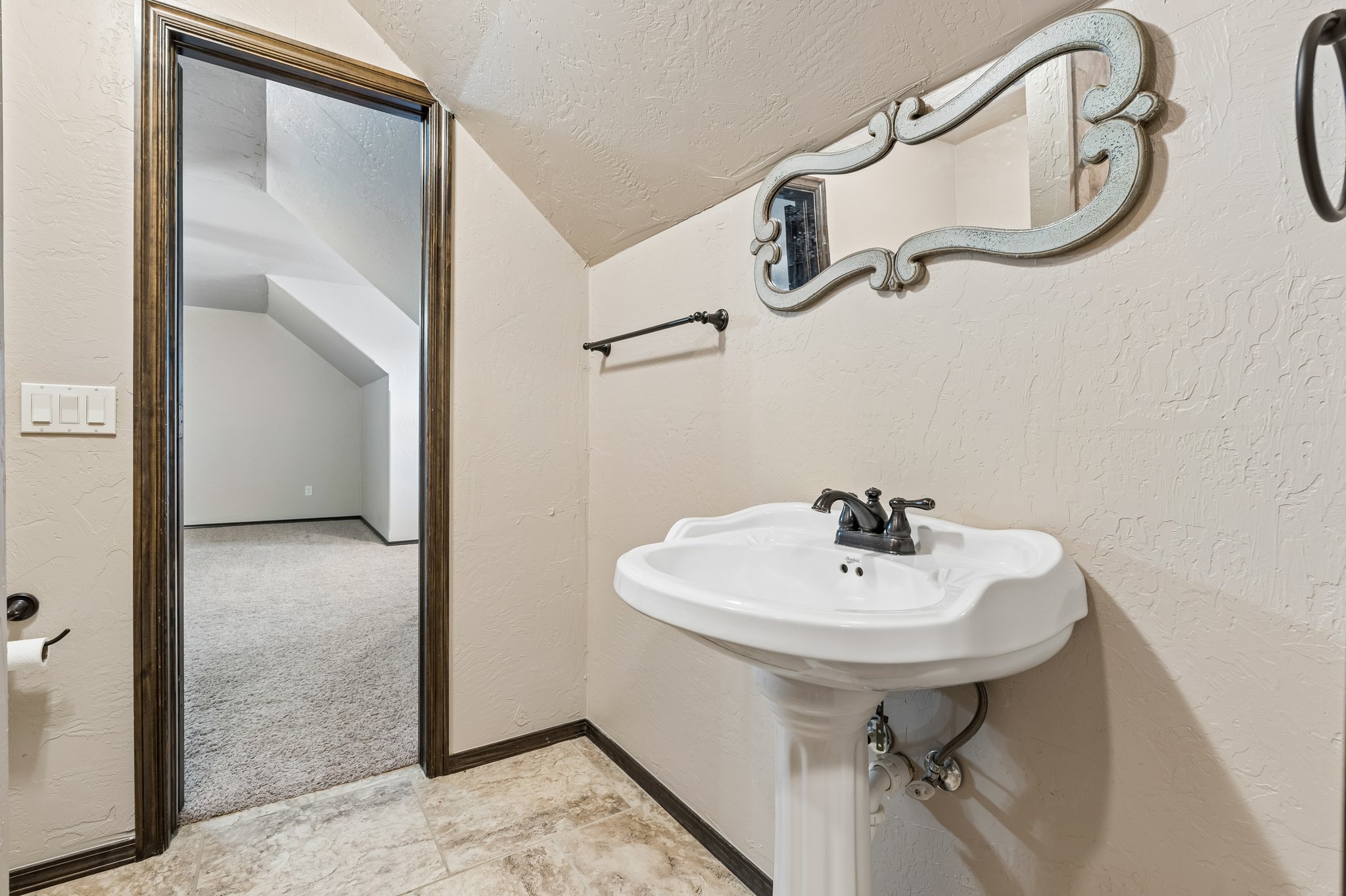 8600 NW 111th St_039 (2).jpg