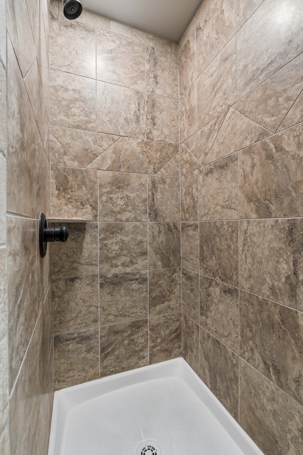 8600 NW 111th St_040 (2).jpg