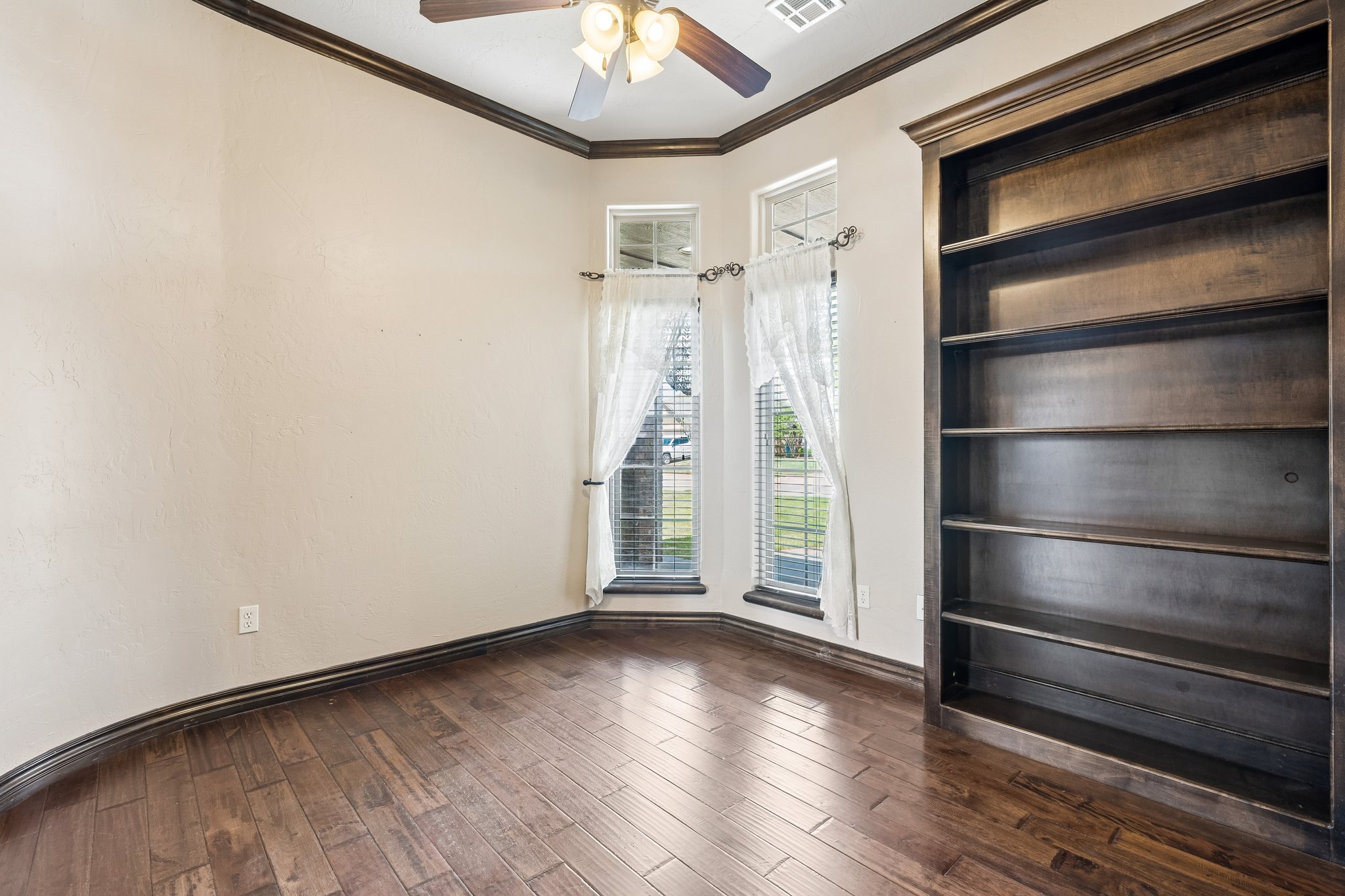 8600 NW 111th St_042 (2).jpg