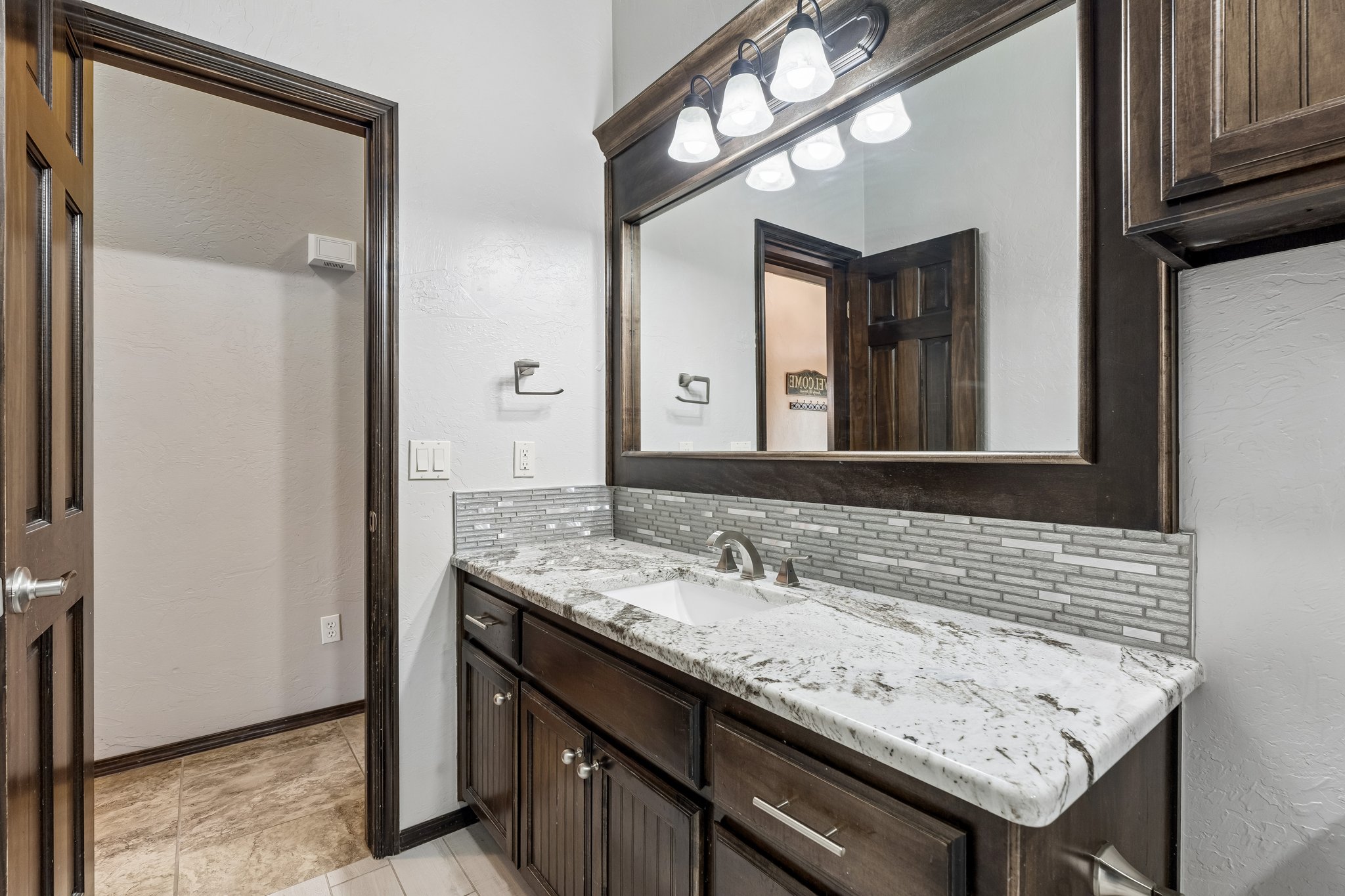 8600 NW 111th St_047 (2).jpg