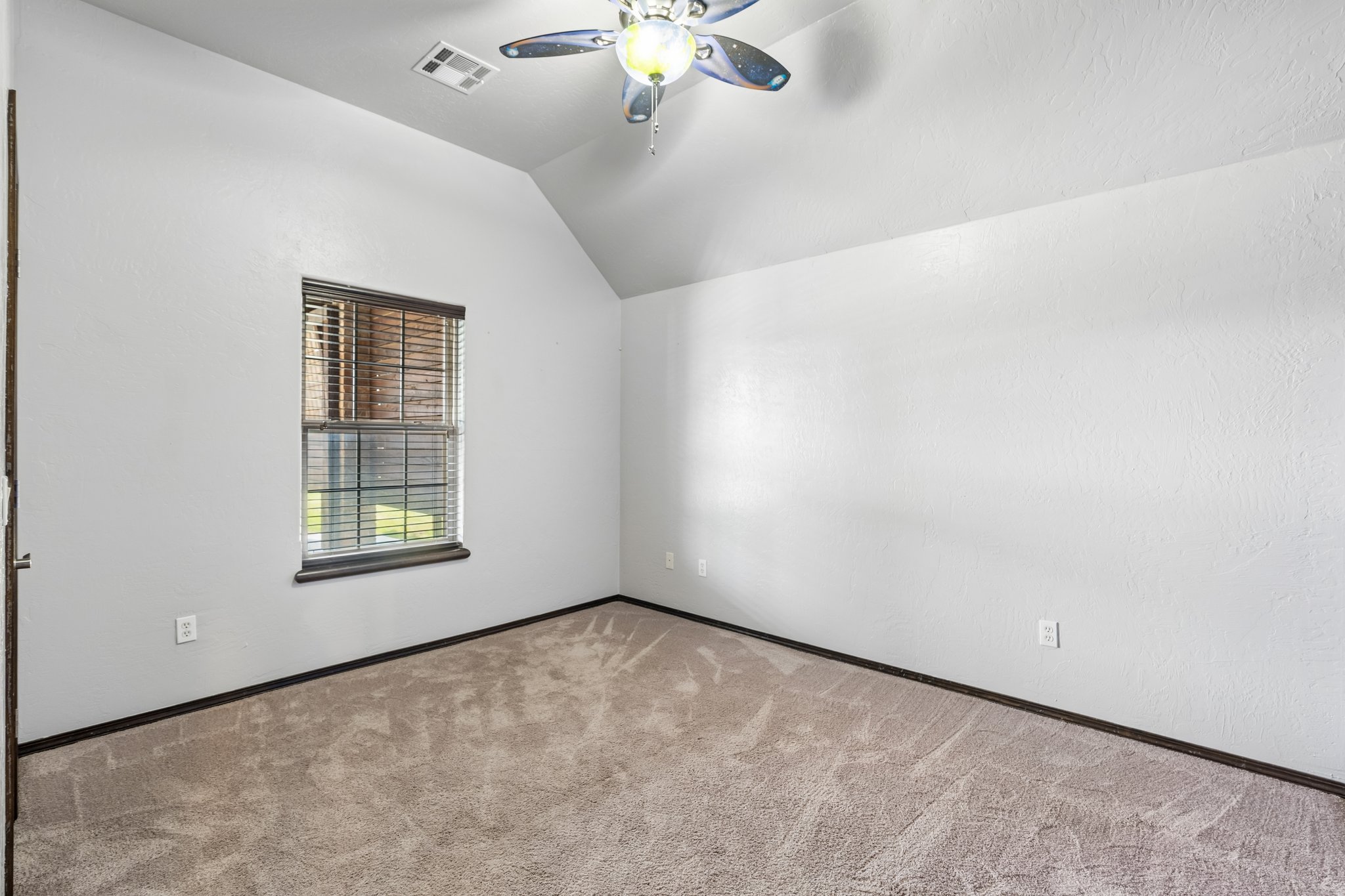8600 NW 111th St_049 (2).jpg