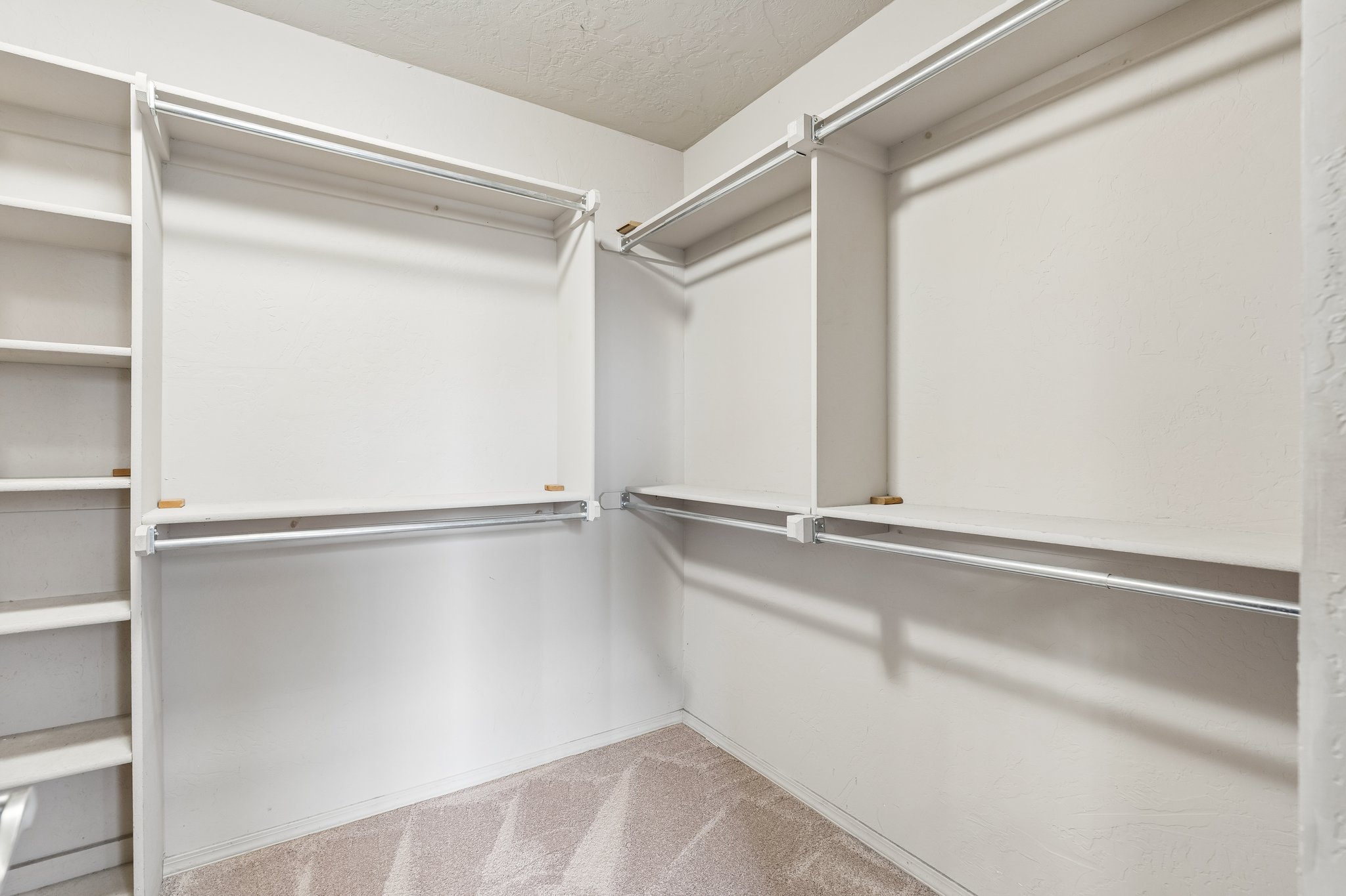 8600 NW 111th St_051 (2).jpg