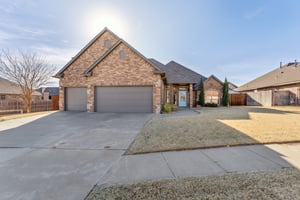 8600 NW 111th St_002.jpg