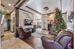 8600 NW 111th St_008.jpg