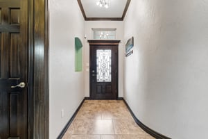 8600 NW 111th St_008 (2).jpg
