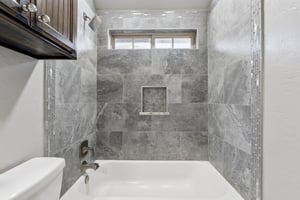 8600 NW 111th St_048 (2).jpg