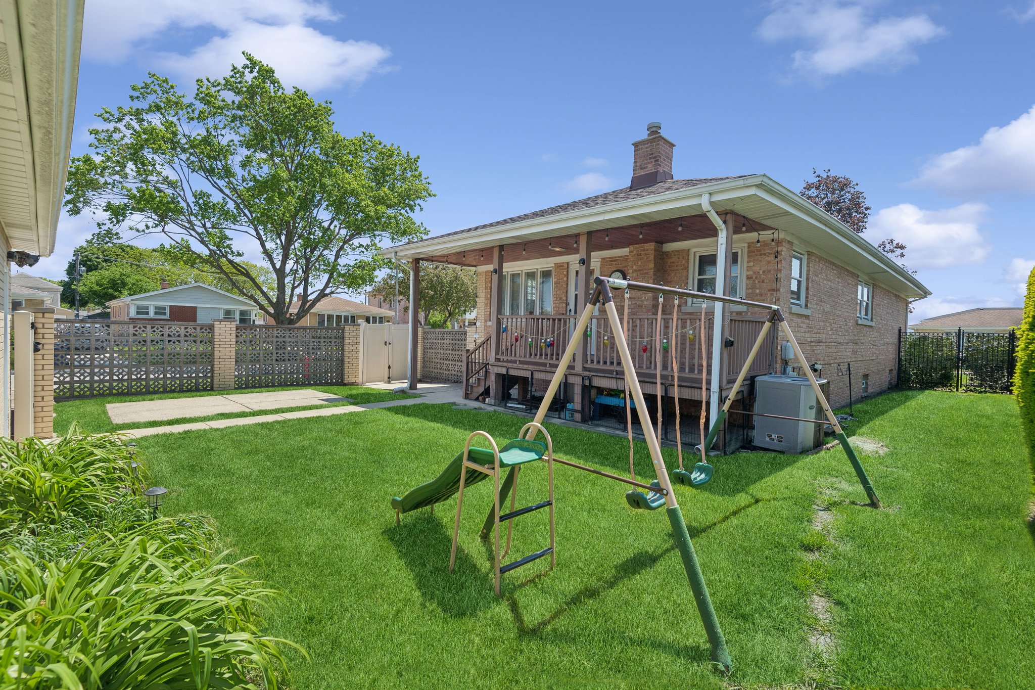 8600 W Ainslie St_023.jpg
