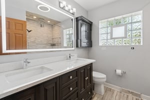 8600 W Ainslie St_009.jpg