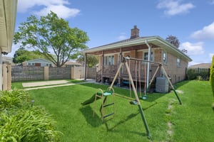8600 W Ainslie St_023.jpg