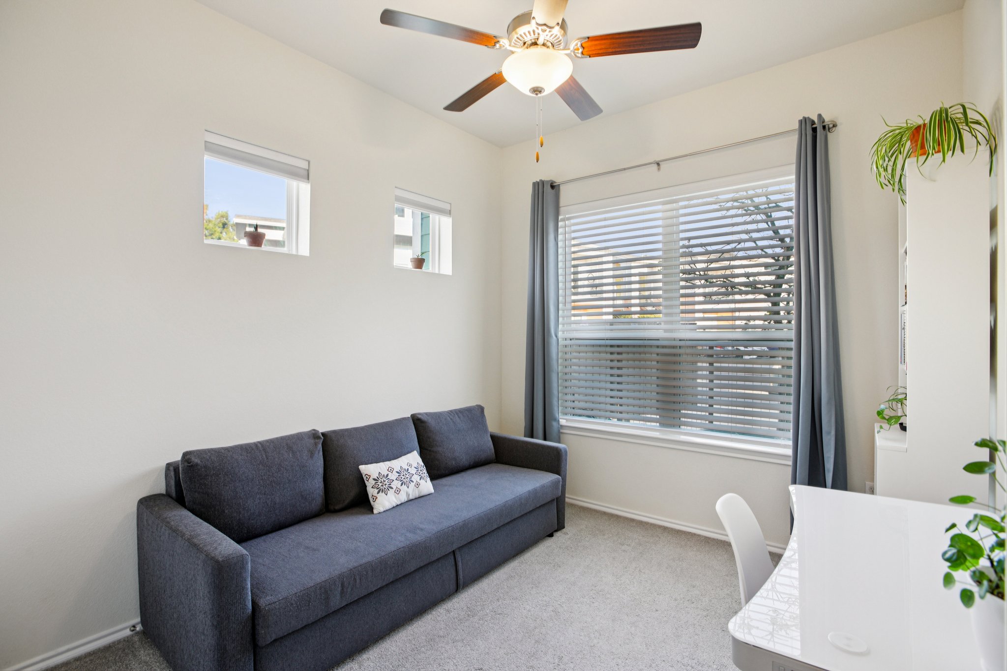 West Gate Blvd unit 4104-S0302-018.jpg