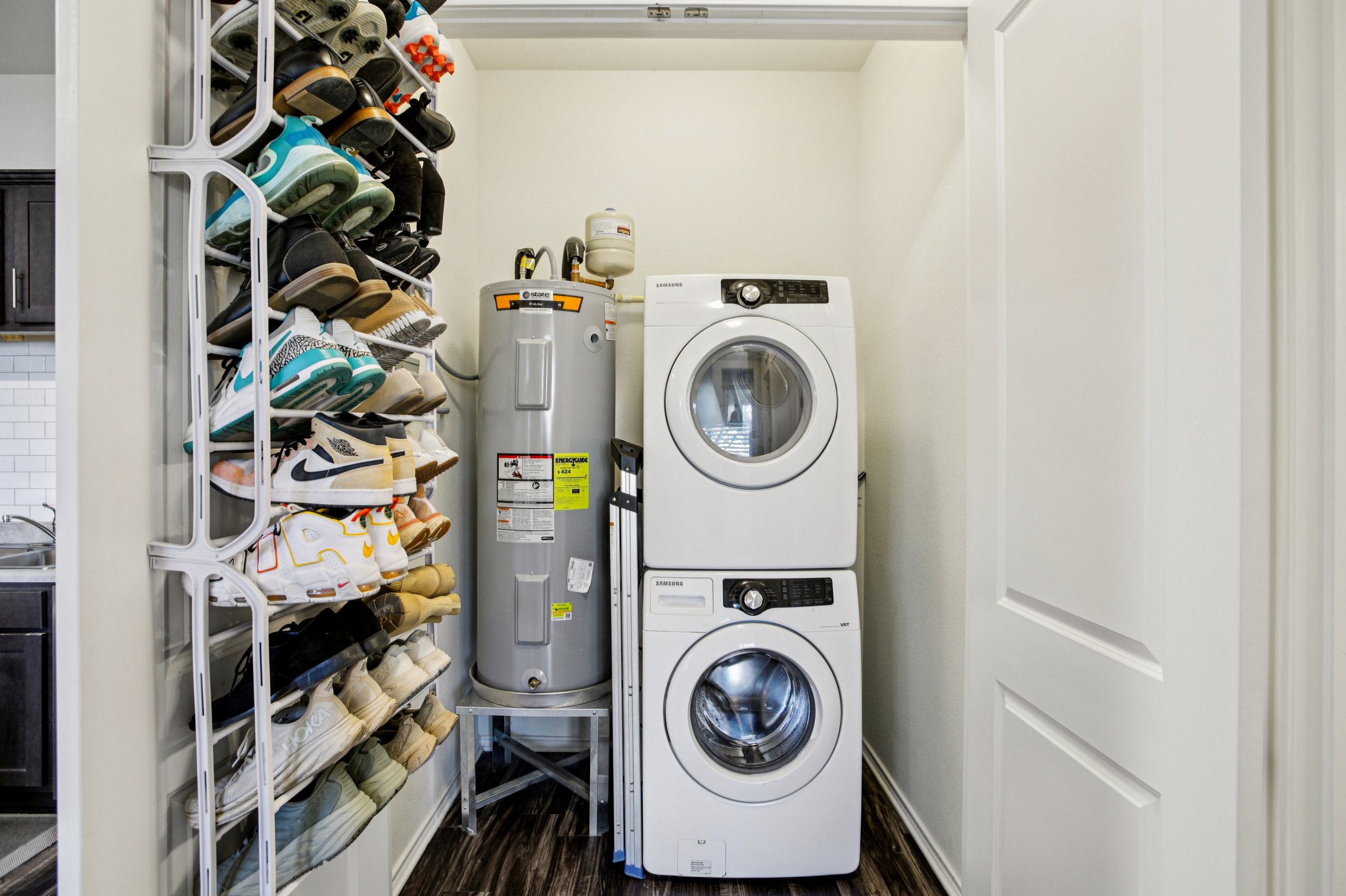 West Gate Blvd unit 4104-S0302-022.jpg