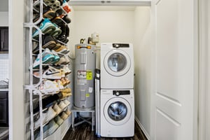 West Gate Blvd unit 4104-S0302-022.jpg