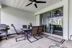 Screened-in Porch