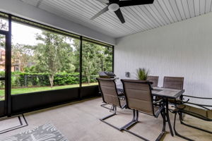 Screened-in Porch