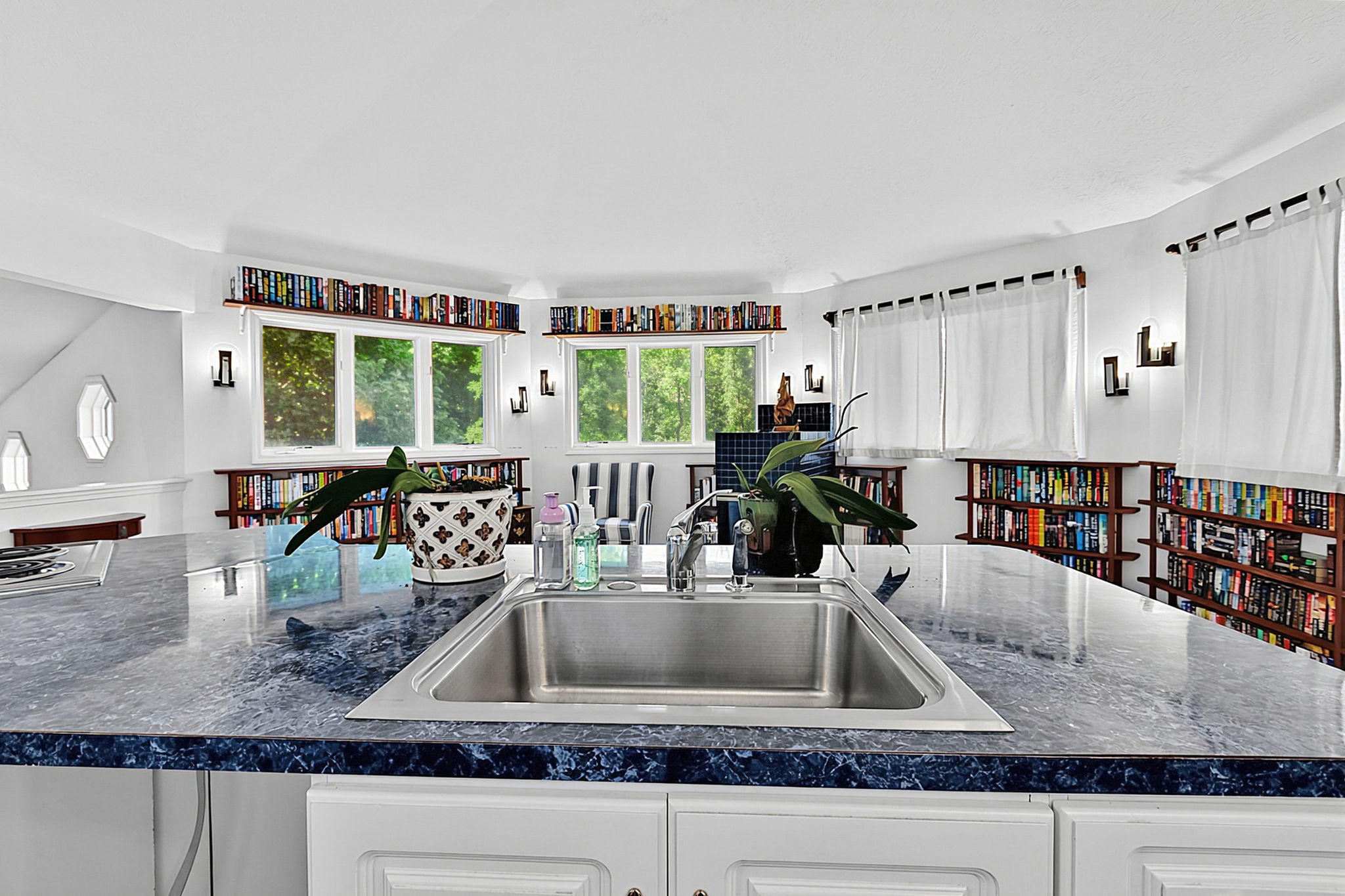  Photo 12