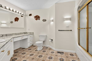  Photo 27