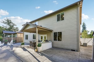 NE 28th Way-S1106-046.jpg