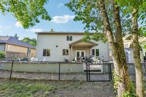 NE 28th Way-S1106-055.jpg