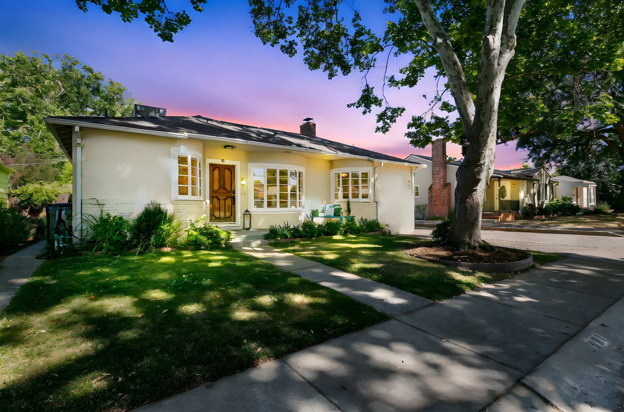 2025-06-26 - 861 54th St Sacramento, CA 02 day to dusk.jpeg