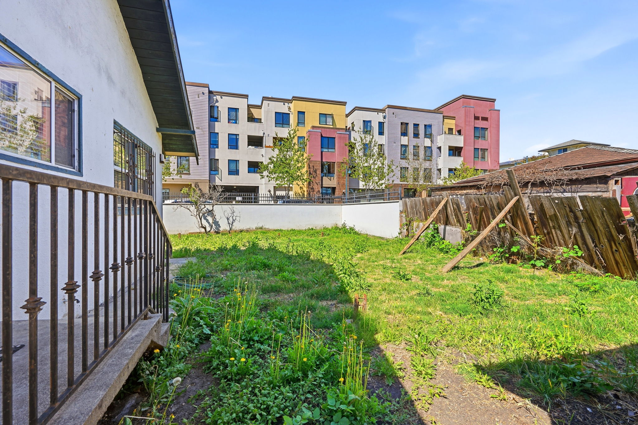 022_F8_861 70th Ave