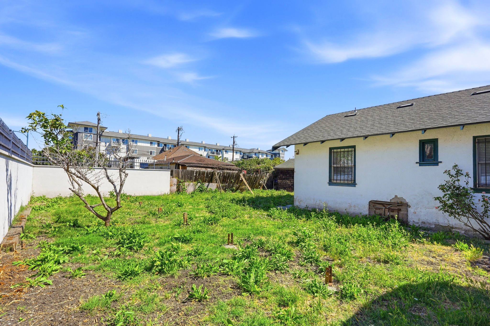 025_F8_861 70th Ave
