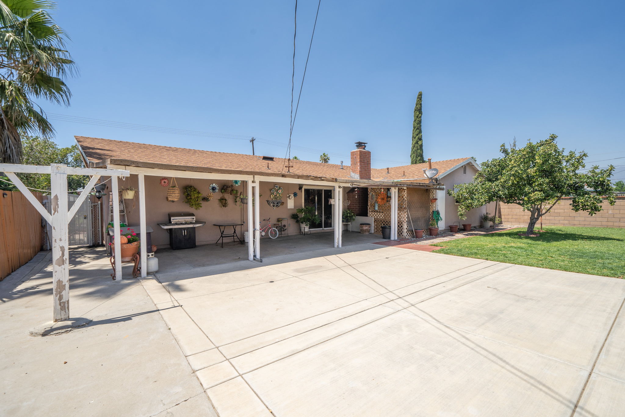  861 N Meridian Ave, San Bernardino, CA 92410, US Photo 25