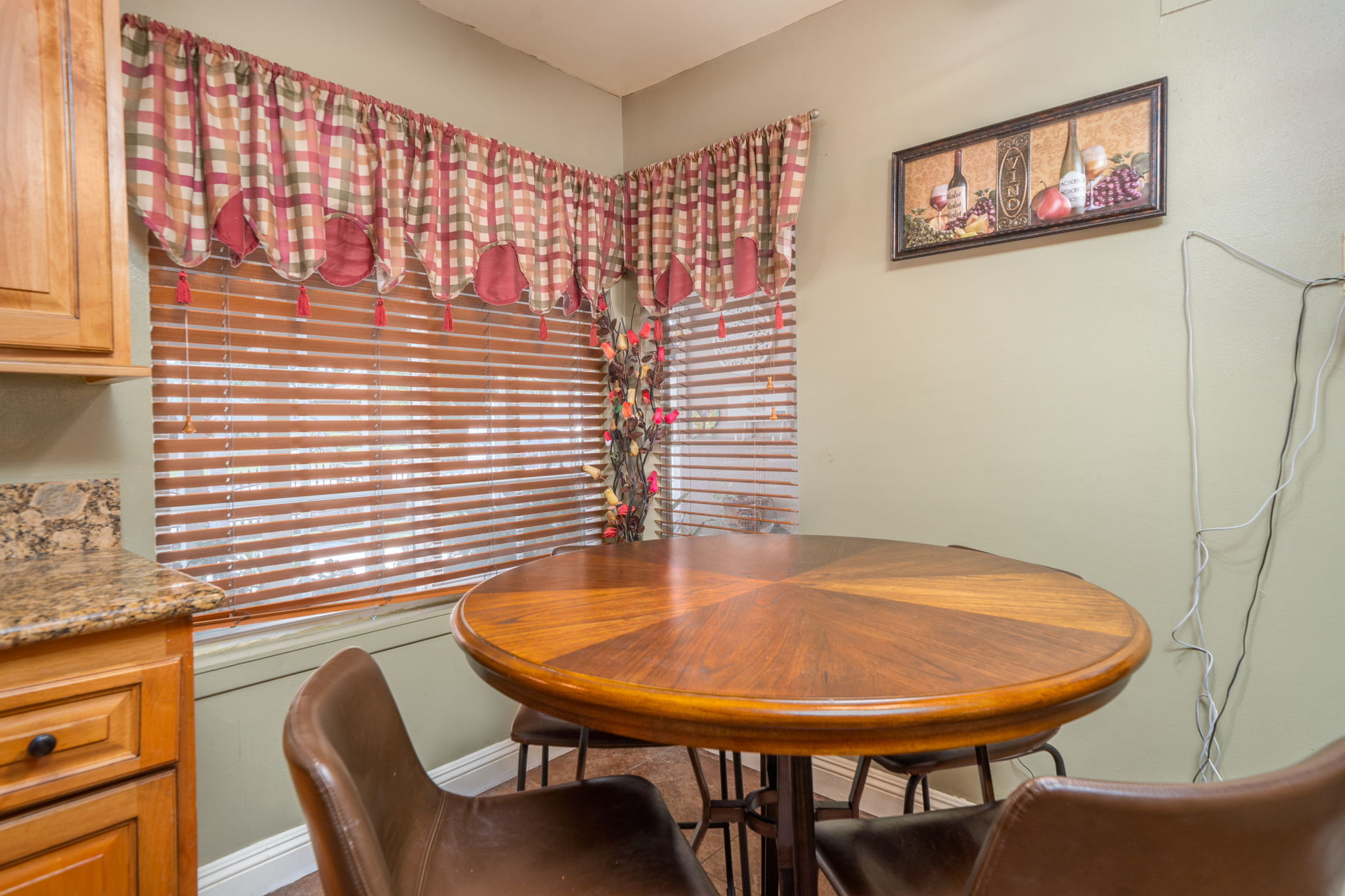  861 N Meridian Ave, San Bernardino, CA 92410, US Photo 12