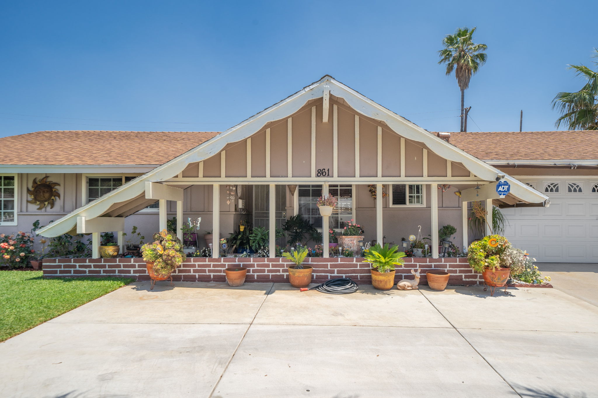  861 N Meridian Ave, San Bernardino, CA 92410, US Photo 4