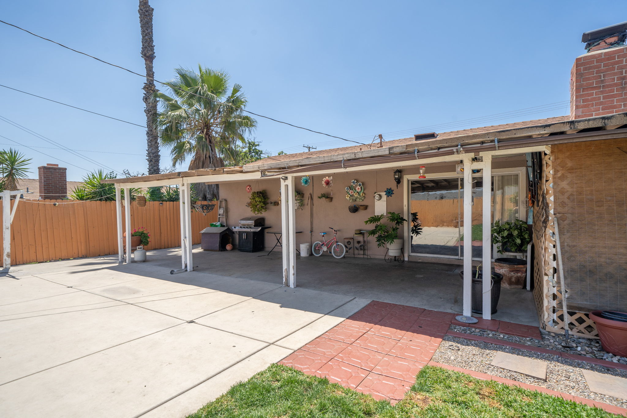  861 N Meridian Ave, San Bernardino, CA 92410, US Photo 24