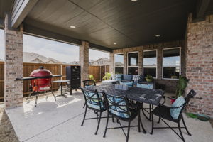 300 ft of covered gathering space