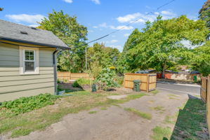  Photo 40