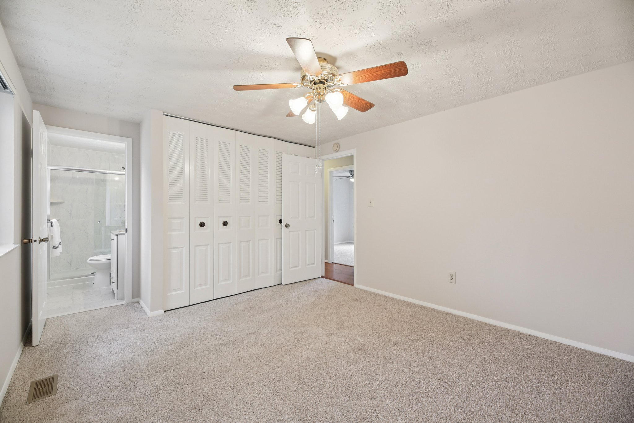 Tupelo Ave-S0907-016.jpg
