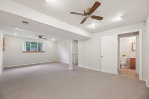 Tupelo Ave-S0907-019.jpg