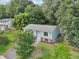 Tupelo Ave-S0907-032.jpg