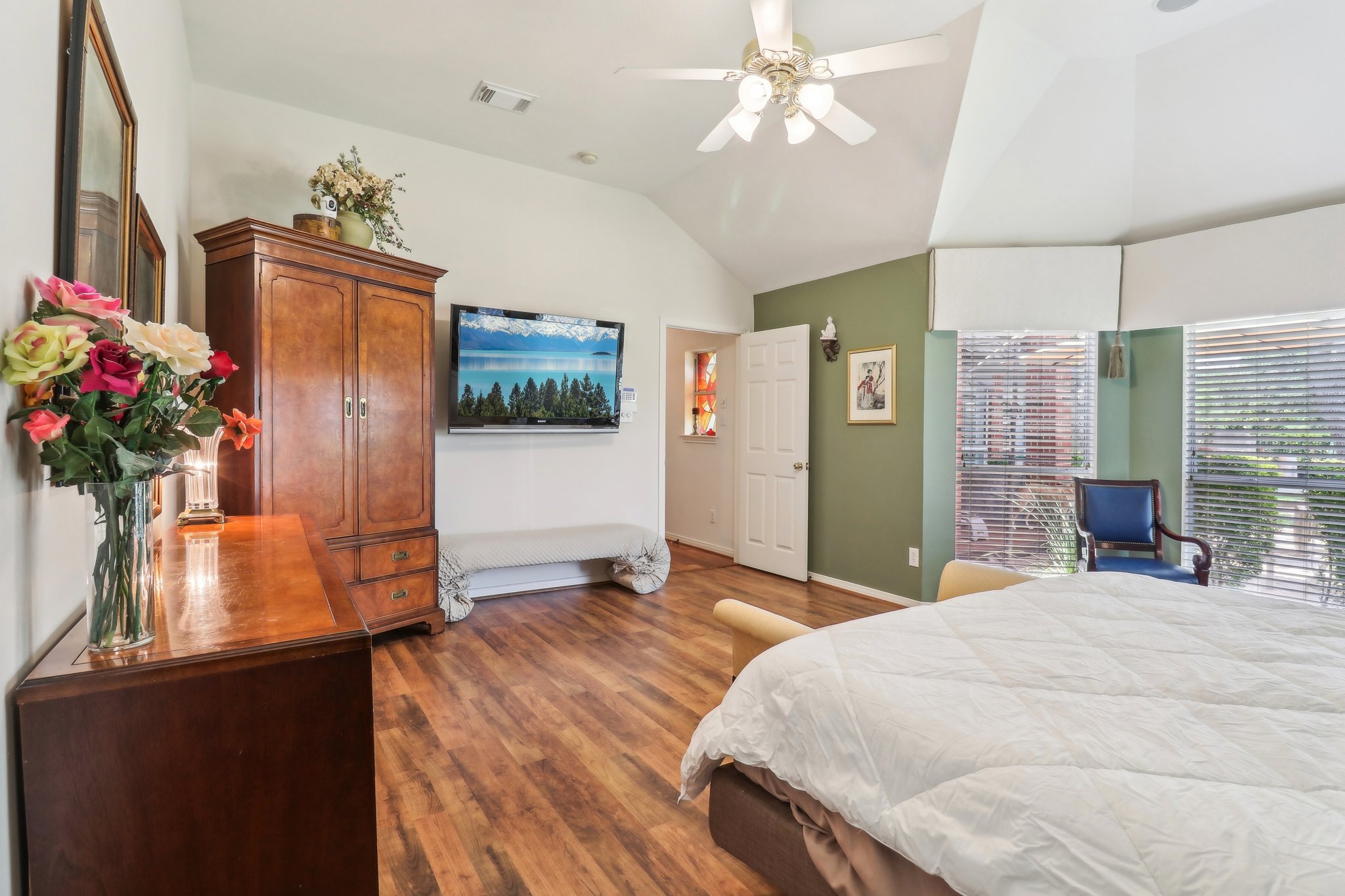 Torry View Cir-2405-014.jpg
