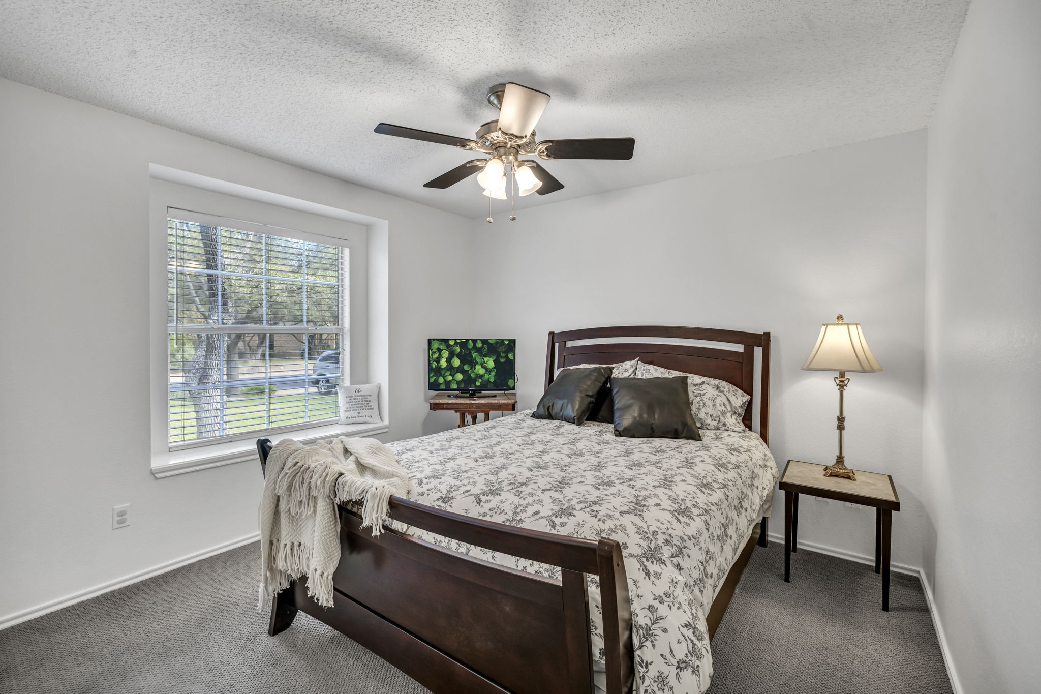 8613 Axis Dr, Austin, TX 78749, USA Photo 9