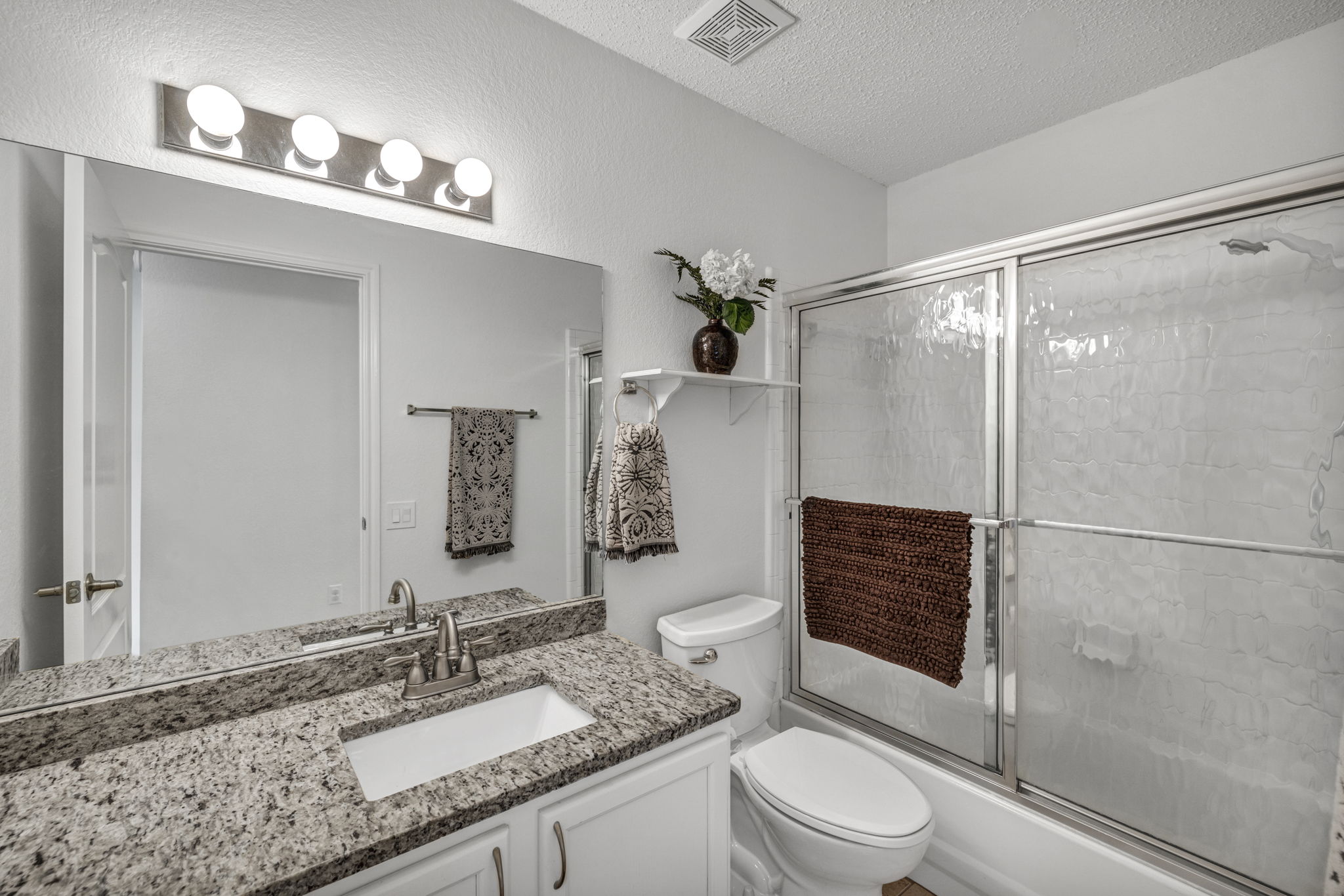 8613 Axis Dr, Austin, TX 78749, USA Photo 6