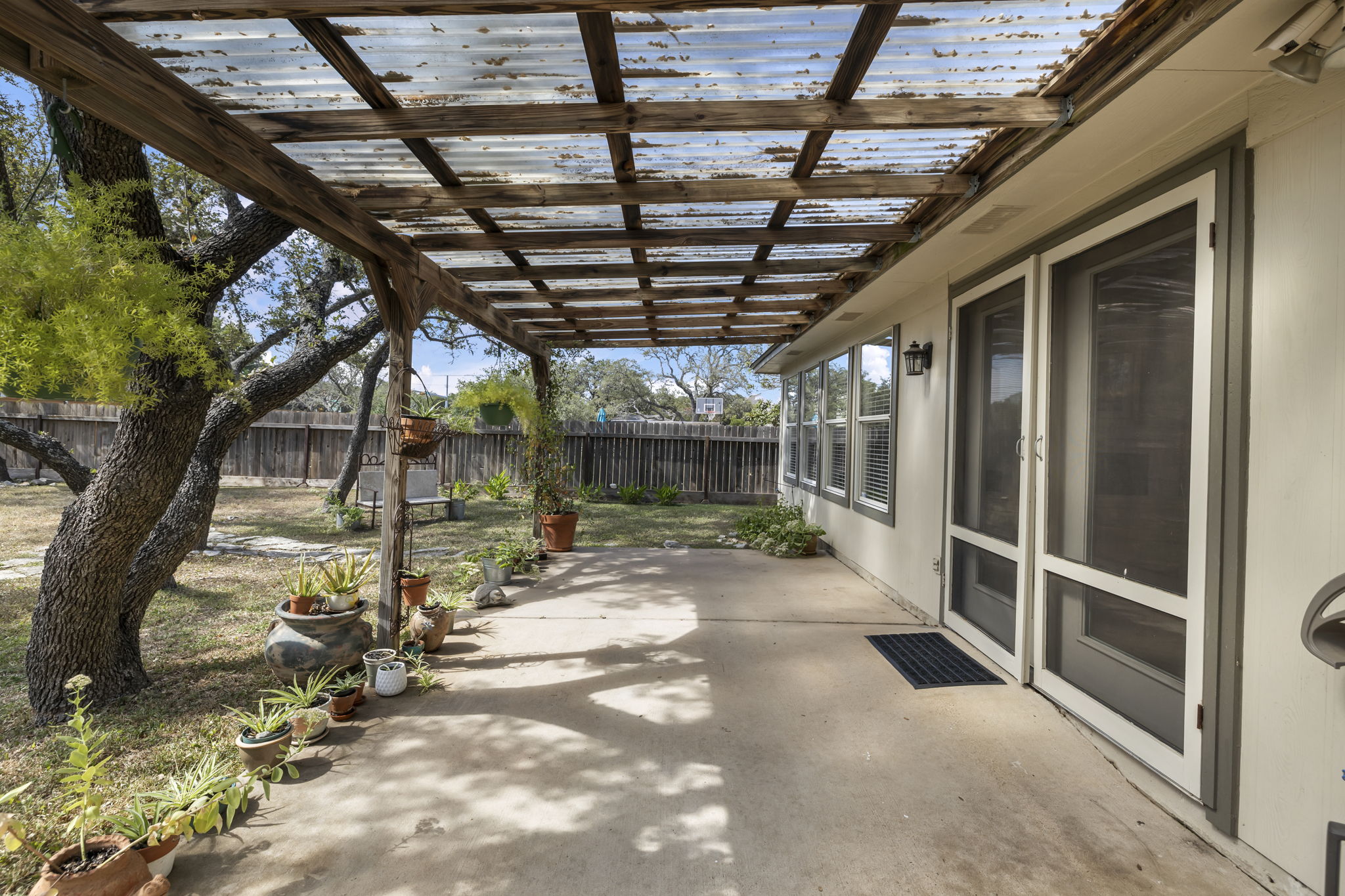 8613 Axis Dr, Austin, TX 78749, USA Photo 32