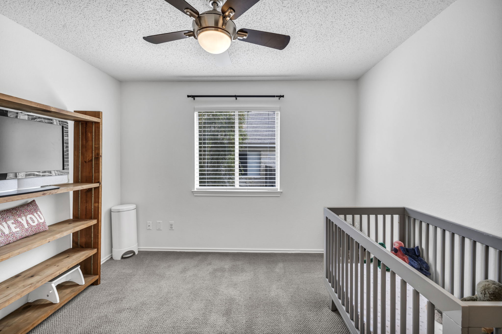 8613 Axis Dr, Austin, TX 78749, USA Photo 8
