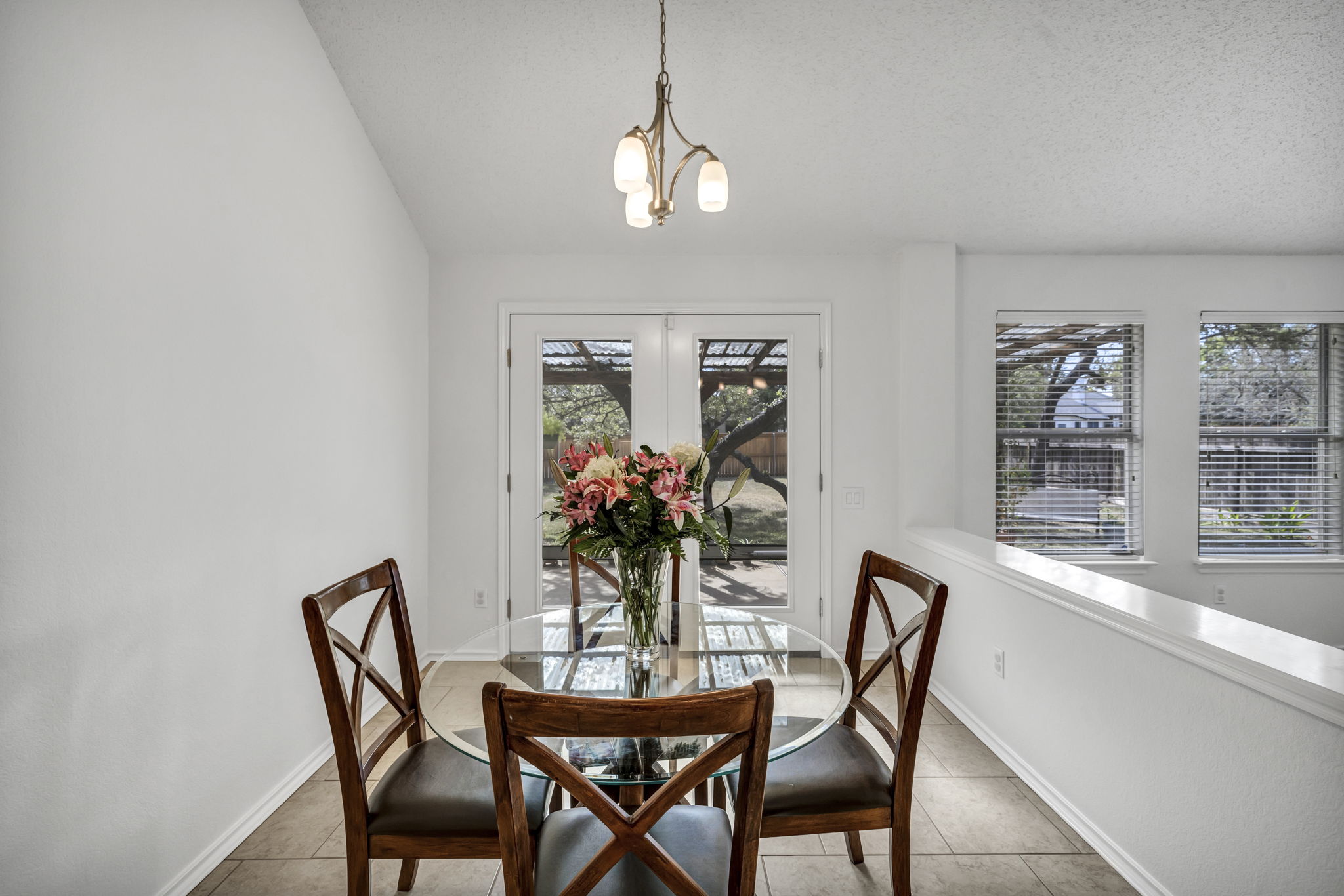 8613 Axis Dr, Austin, TX 78749, USA Photo 18