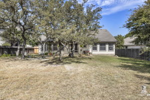 8613 Axis Dr, Austin, TX 78749, USA Photo 34