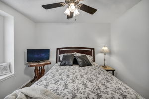 8613 Axis Dr, Austin, TX 78749, USA Photo 9