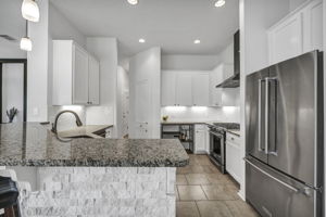 8613 Axis Dr, Austin, TX 78749, USA Photo 19