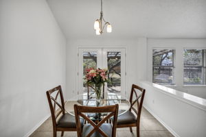8613 Axis Dr, Austin, TX 78749, USA Photo 17