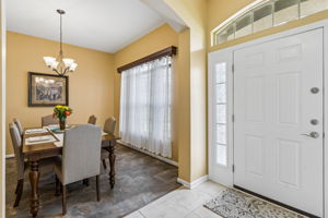 Foyer/Dining Room