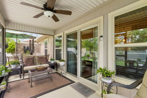 Screened-in Porch