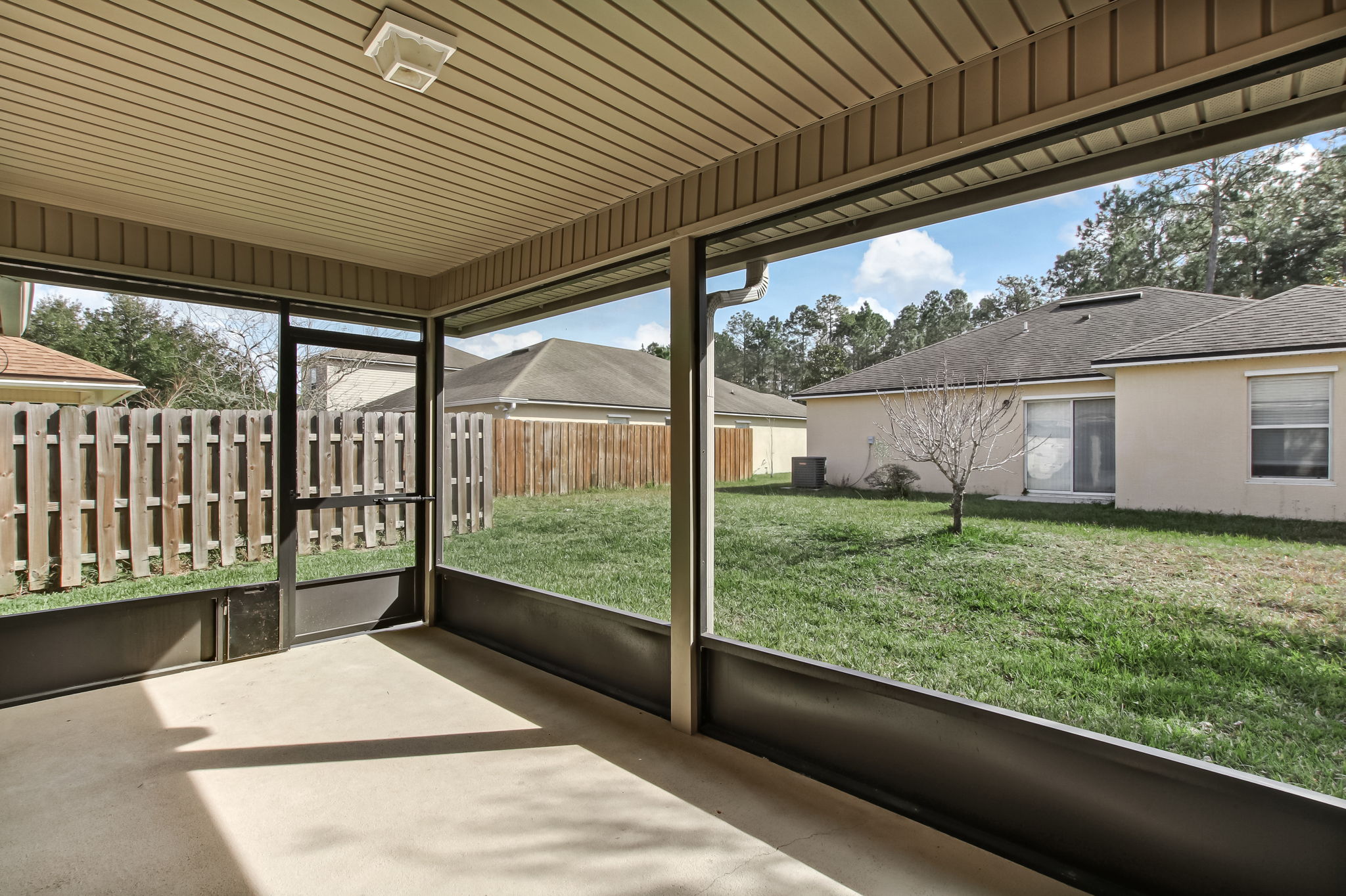 Screened-in Porch