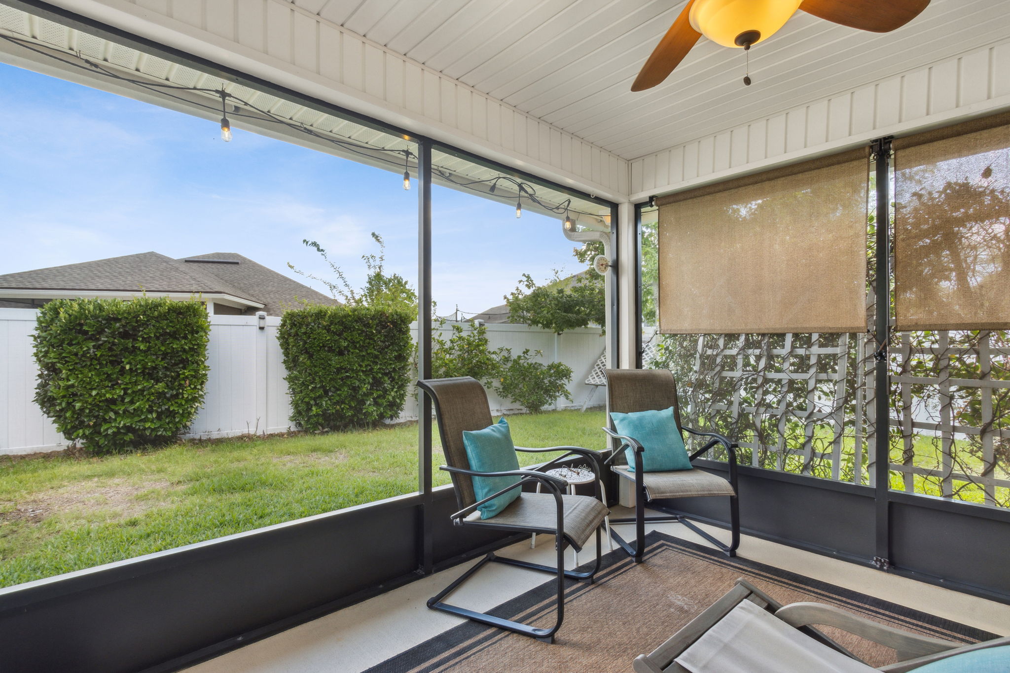 Screened-in Porch